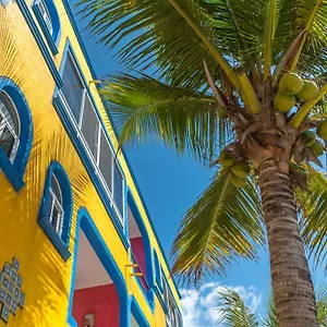 Hotel Del Sol Beachfront